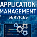 Imagem sobre Application Management Services (AMS) mostrando profissionais de TI operando sistemas, códigos de programação e ícones de engrenagens e segurança digital.